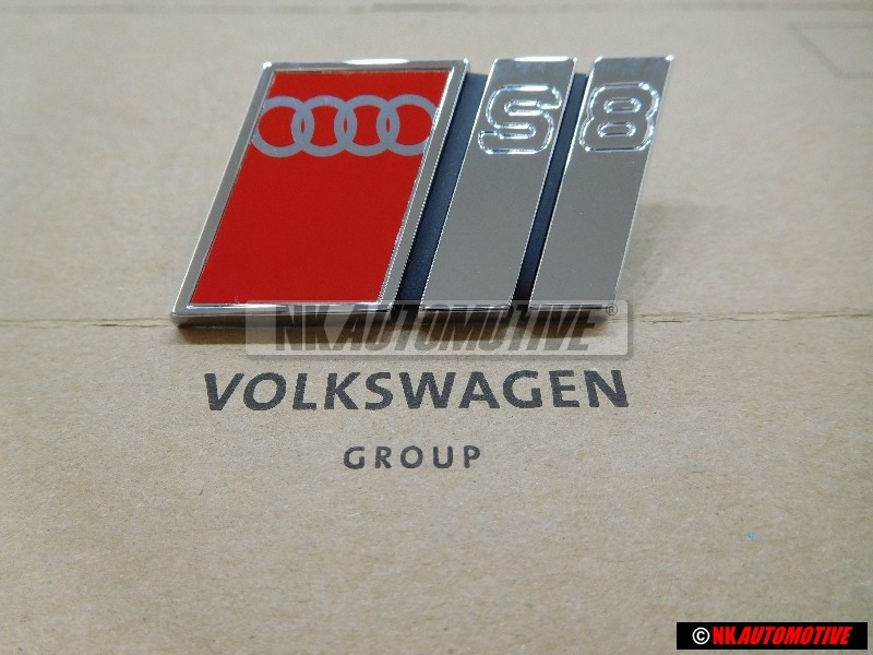 Audi Original S8 Frente Rotulo Insignia Emblema Cromo Rojo - 4D0853736A 2ZZ