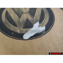 Audi Original Tuerca Expansible - 811853547B