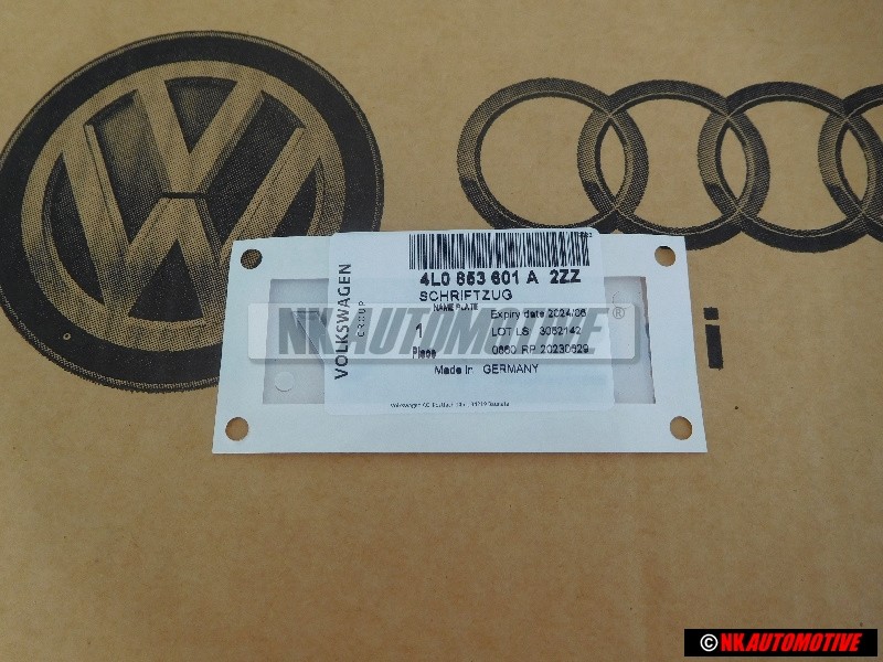 Audi Original V12 Lado Rotulo Insignia Emblema Cromo - 4L0853601A 2ZZ