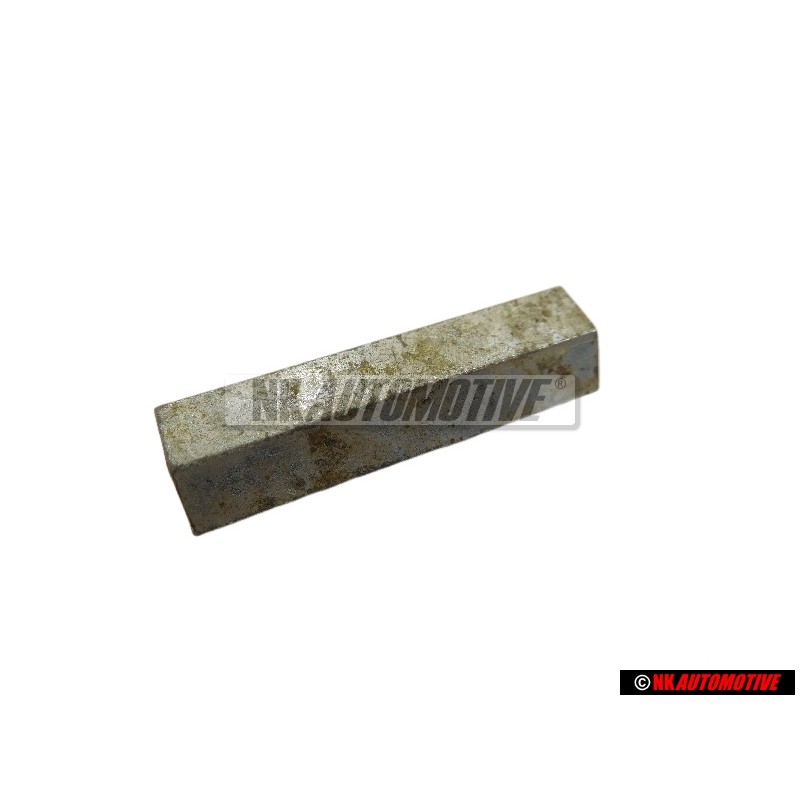 VW Original Tuerca Fijacion - 021905267