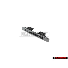 Audi Original QUATTRO Frente Rotulo Insignia Emblema Cromo - 8D0853736 2ZZ