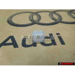 VW Original Clip - 155871425