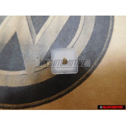 VW Original Clip - 155871425