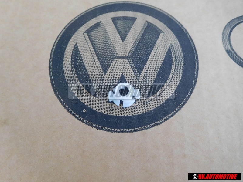 VW Classic Parts Tuerca De Clip - 7L0945299